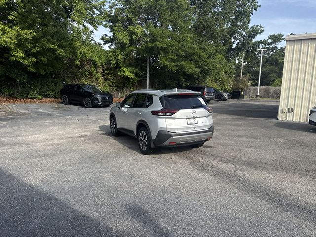 Used 2023 Silver Nissan SV image 7