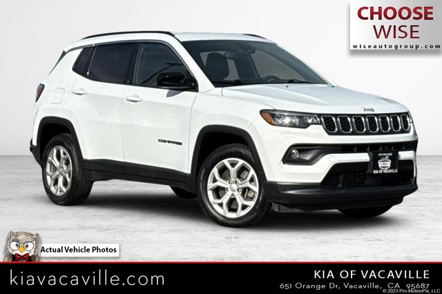 Bright White Clearcoat 2024 Jeep Compass SUV / Crossover Four-Wheel Drive 8-Speed Automatic