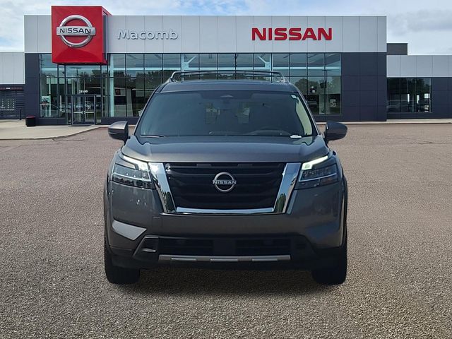 Used 2024 Nissan Pathfinder SUV