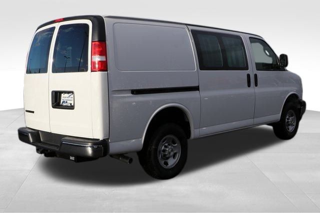 2024 Chevrolet Express 2500 Work Van 11