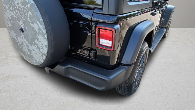 Used 2024 Black Jeep Sport S image 39