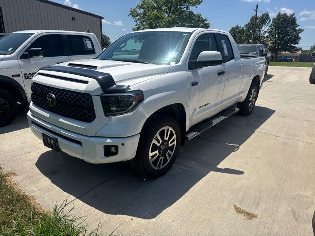 Super White 2020 Toyota Tundra Pickup Truck Four-Wheel Drive 6-Speed Automatic