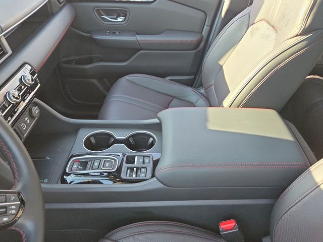 Used 2025 Honda Pilot SUV