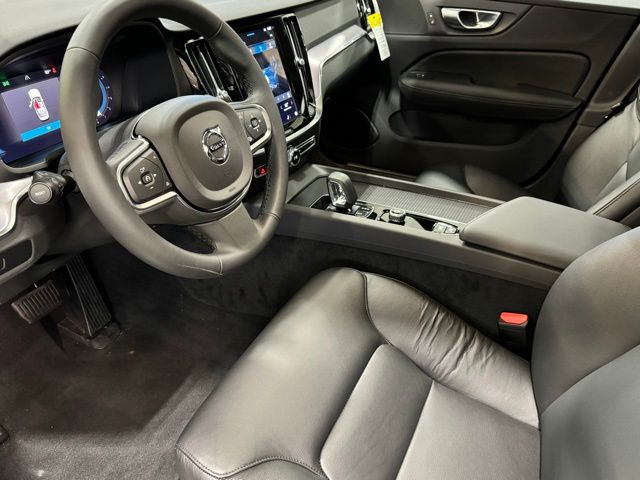 2024 Volvo S60 B5 Core Dark Theme 11