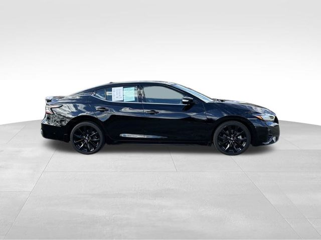 2023 Nissan Maxima SR 24