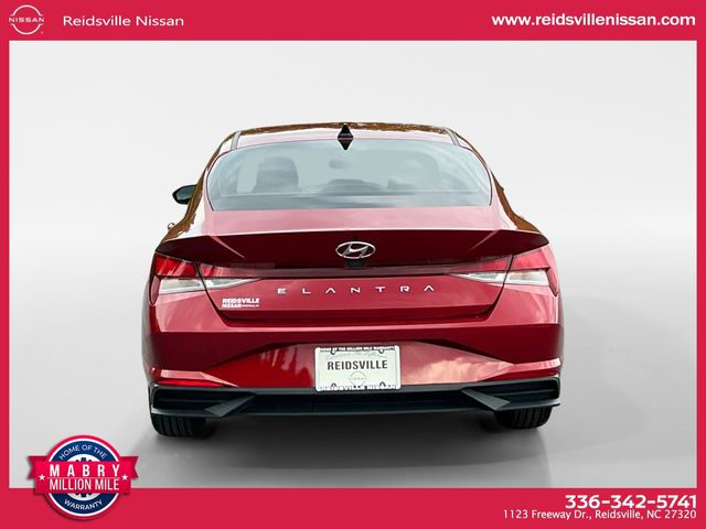 HyundaiElantra4