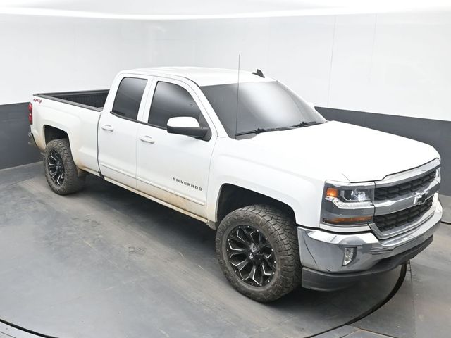 Used 2018 White Chevrolet LT image 13