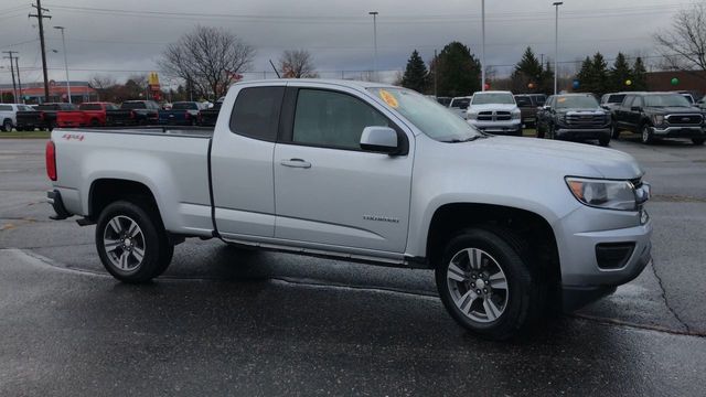 2017 Chevrolet Colorado Work Truck 9