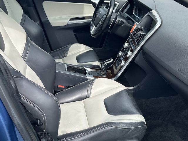 2015 Volvo XC60 T6 - Photo 14