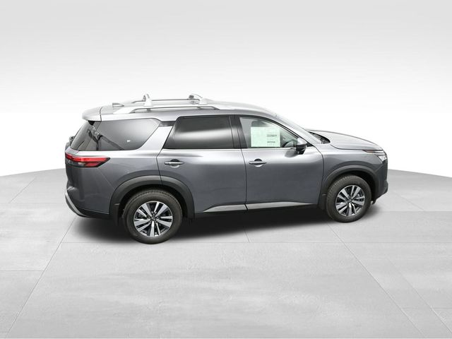 2024 Nissan Pathfinder SL 26