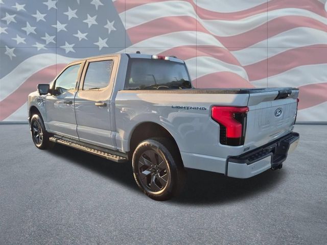 Used 2024 White Ford XLT image 4