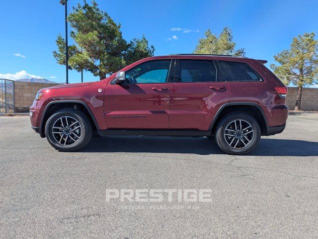 2019 Jeep Grand Cherokee Trailhawk 11