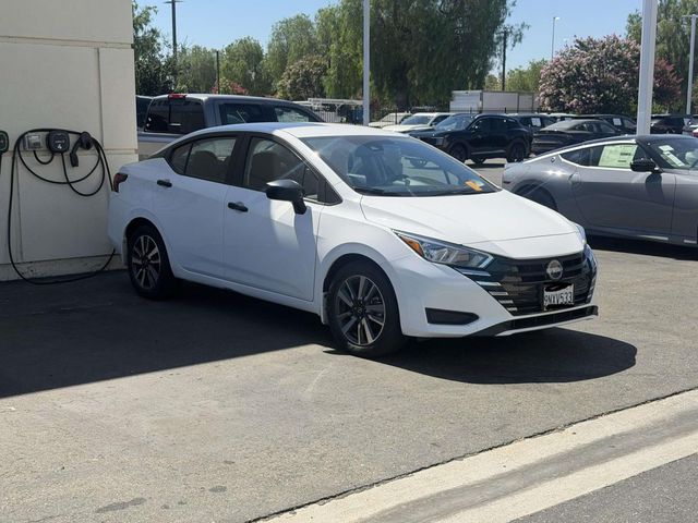 White (Fresh Powder) 2024 Nissan Versa Sedan Front-Wheel Drive Continuously Variable Transmission