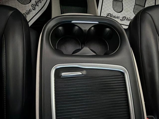 Used 2023 Chrysler Pacifica Van