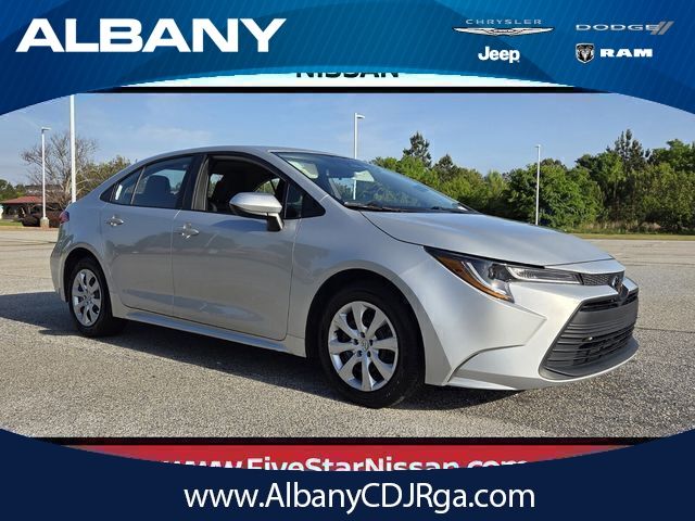 Classic Silver Metallic 2023 Toyota Corolla LE FWD Sedan Front-Wheel Drive Continuously Variable Transmission