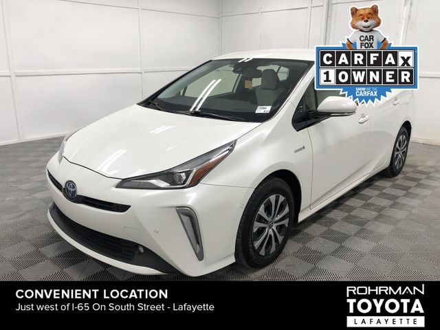 2019 Toyota Prius XLE AWD-e 2