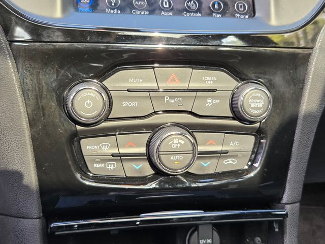 Used 2018 Black Chrysler S image 20