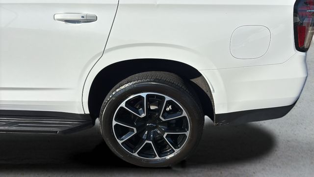 Used 2024 White Chevrolet RST image 38
