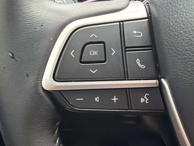 Used 2023 Toyota Highlander SUV