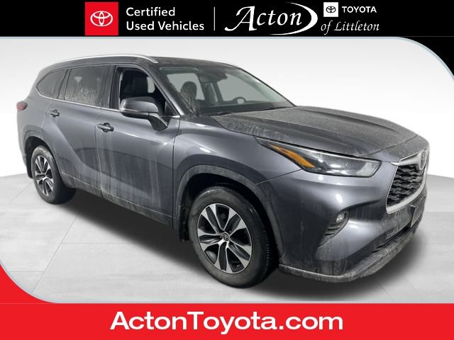 2022 Toyota Highlander XLE AWD