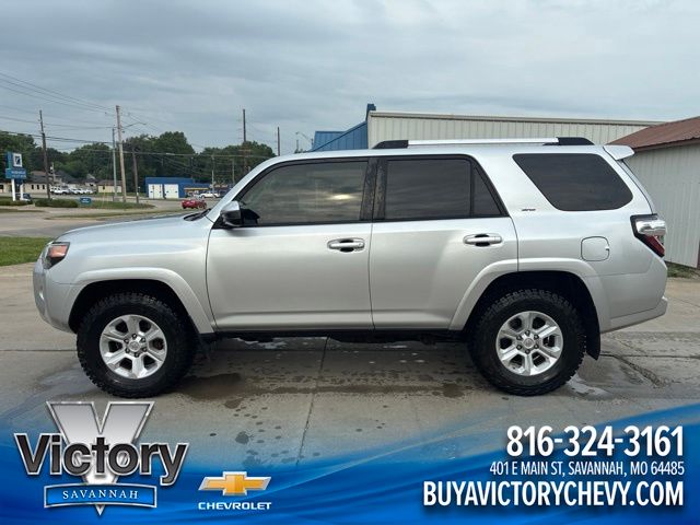  2019 Toyota 4Runner SR5 4WD   