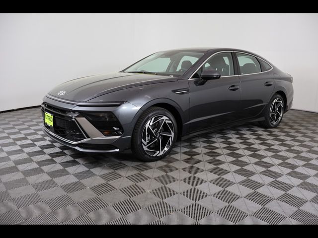 2026 Hyundai Sonata SEL AWD's photo