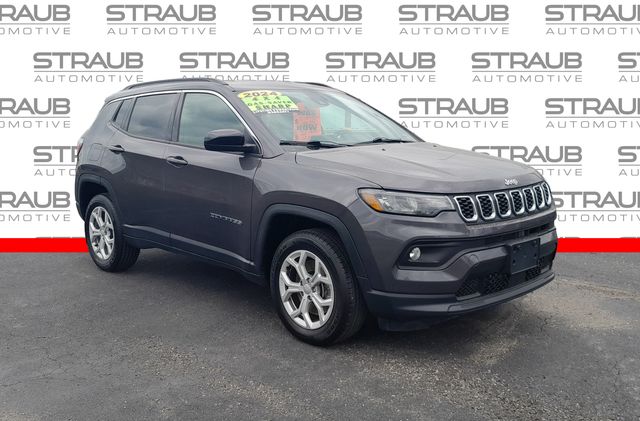 Baltic Gray Metallic Clearcoat 2024 Jeep Compass Latitude 4WD SUV / Crossover Four-Wheel Drive 8-Speed Automatic