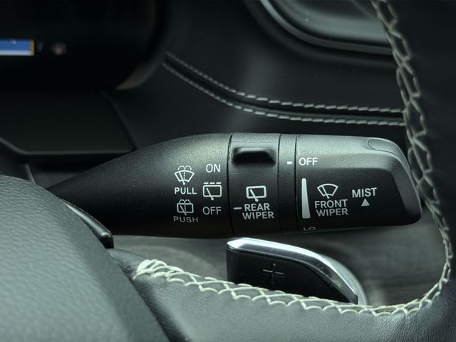 Used 2022 Silver Jeep Limited image 32