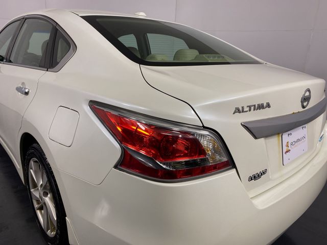 2014 Nissan Altima 2.5 SV 26