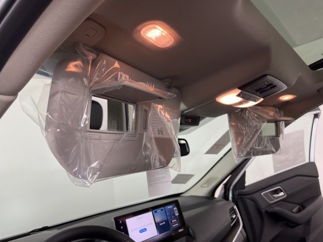 2025 Everest White Pearl Nissan Rogue Platinum FWD SUV