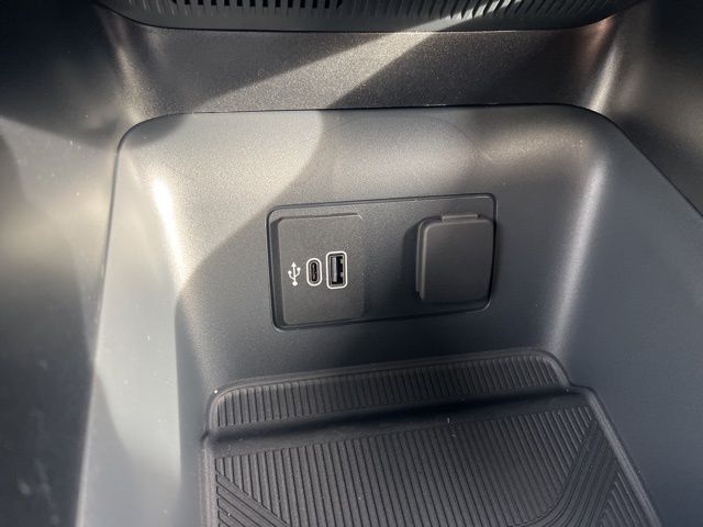 2026 Ford Explorer ST-Line:168467