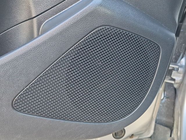 2026 Toyota Corolla Cross - Image 17