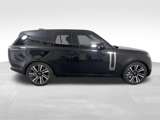 2023 Land Rover Range Rover SE 7