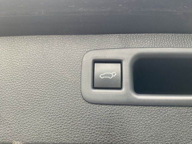 Used 2021 Toyota Highlander Hybrid SUV