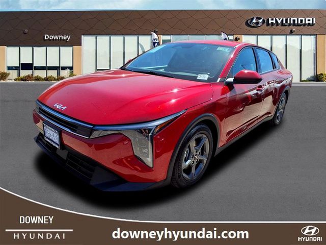 2025 Kia K4 LXS FWD