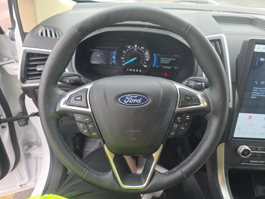 2023 Oxford White Ford Edge SEL AWD SUV
