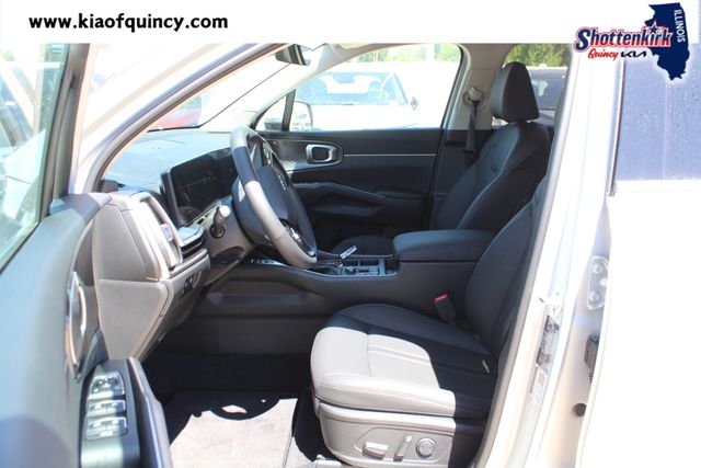 2026 Kia Sorento EX - Photo 13