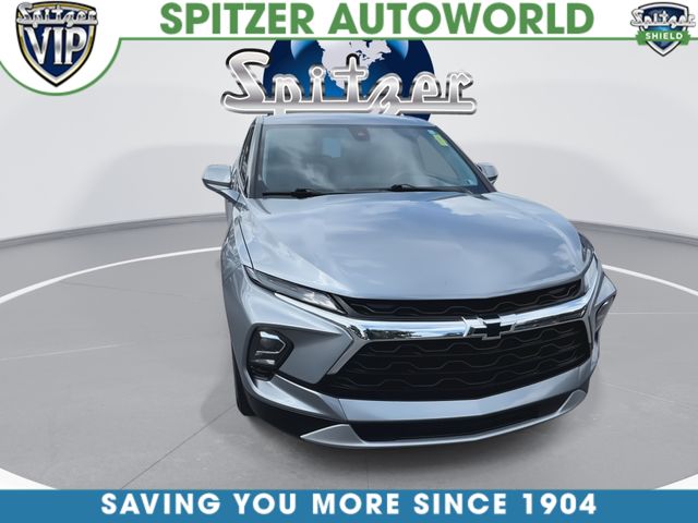 Used 2023 Gray Chevrolet LT image 3