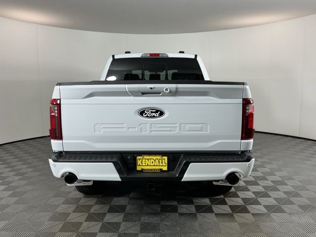 New 2026 Oxford White Ford XLT image 5