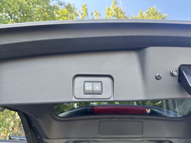 Used 2021 Gray Nissan SL image 13