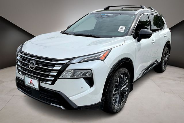 Everest White Pearl/Super Black 2025 Nissan Rogue Platinum FWD SUV / Crossover Front-Wheel Drive Continuously Variable Transmission