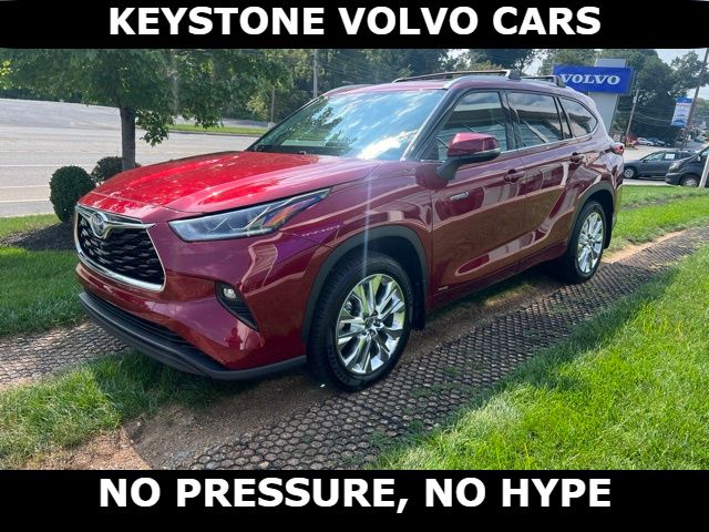 Red (Ruby Flare Pearl) 2021 Toyota Highlander Hybrid SUV / Crossover All-Wheel Drive Continuously Variable Transmission