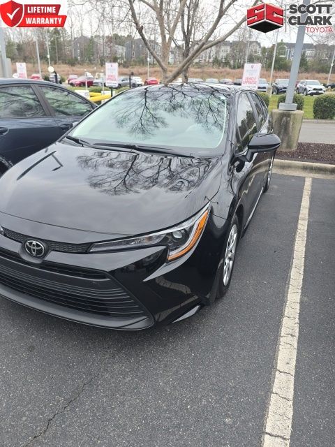 2025 Toyota Corolla LE