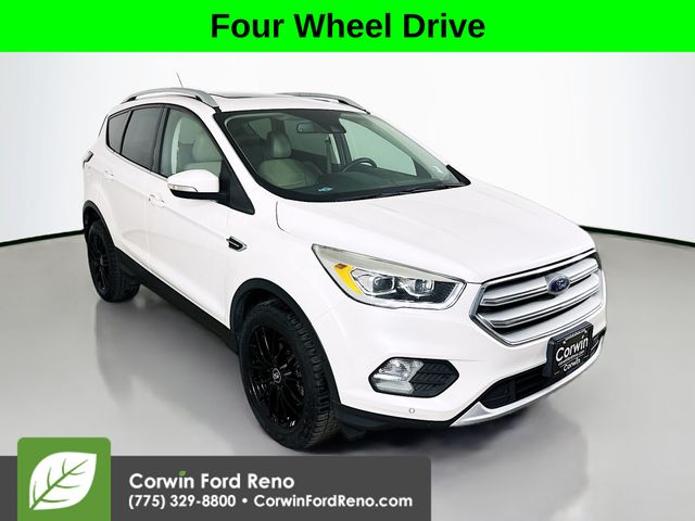 White Platinum Clearcoat Metallic 2018 Ford Escape SUV / Crossover All-Wheel Drive 6-Speed Automatic