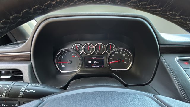 Used 2021 Gray Chevrolet Z71 image 15