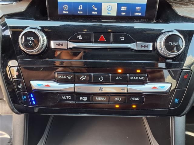 2022 Ford Explorer Platinum photo