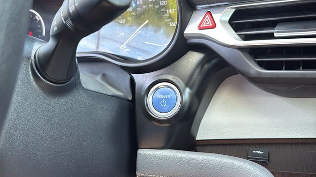 Used 2024 Toyota Sienna Van