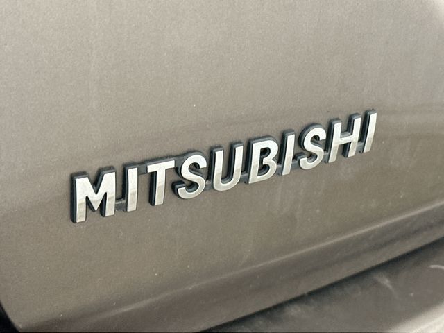 2018 Mitsubishi Outlander SE  at Subaru and VW of Moon Township