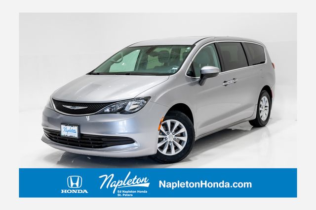 2017 Chrysler Pacifica Touring FWD