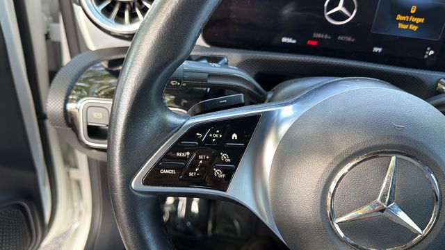 Used 2025  Mercedes-Benz CLA 250 image 23
